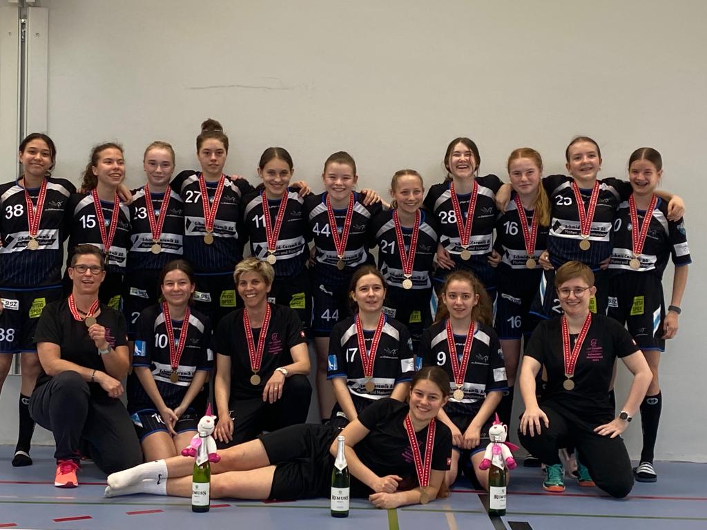 Juniorinnen B: Bronzemedaille an den Schweizermeisterschaften 2022